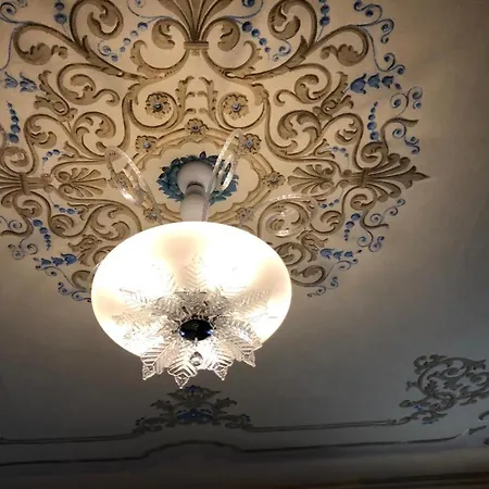 Hotel Donna Lucia 4*