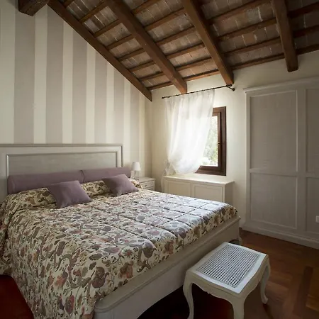 Donna Lucia Hotell 4*