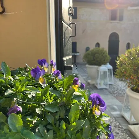 Donna Lucia Hotel