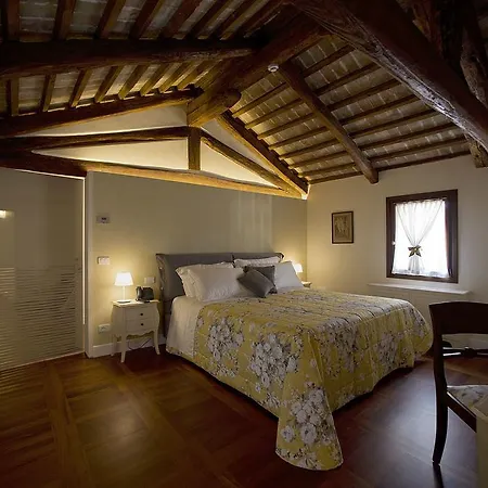 Hotel Donna Lucia